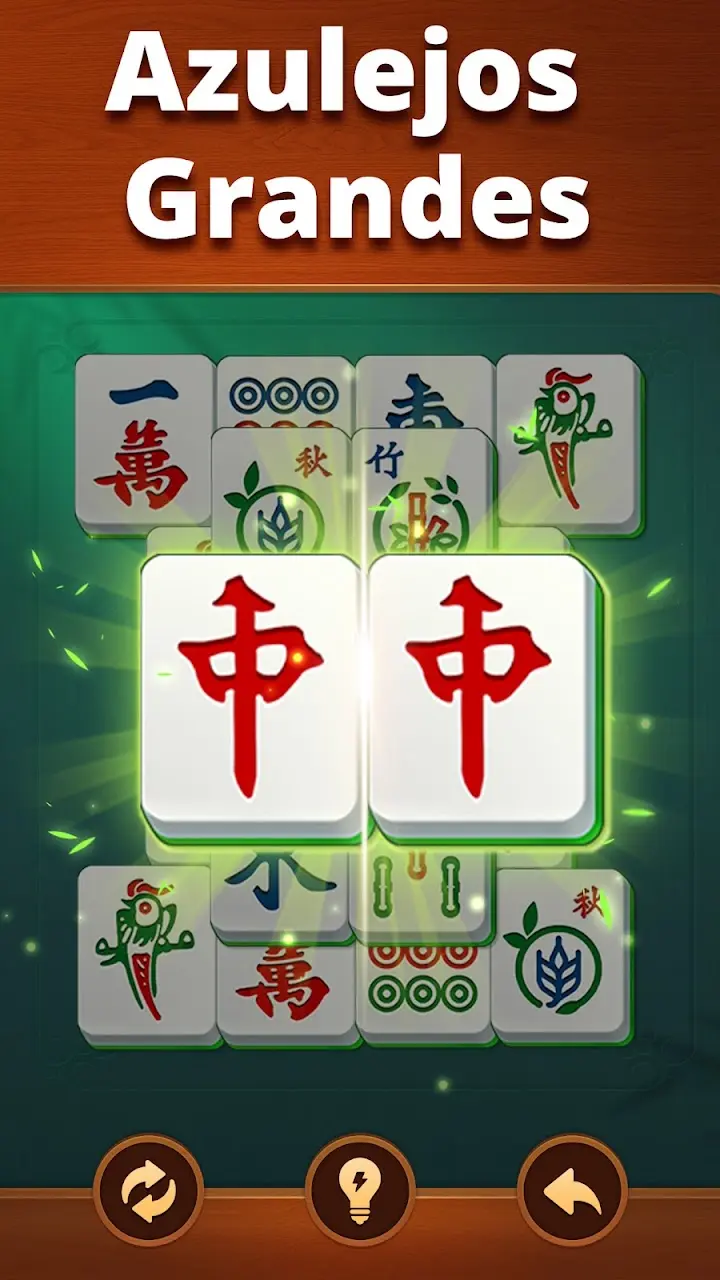 Tabuleiro de mahjong com peças dispostas em várias camadas sobrepostas